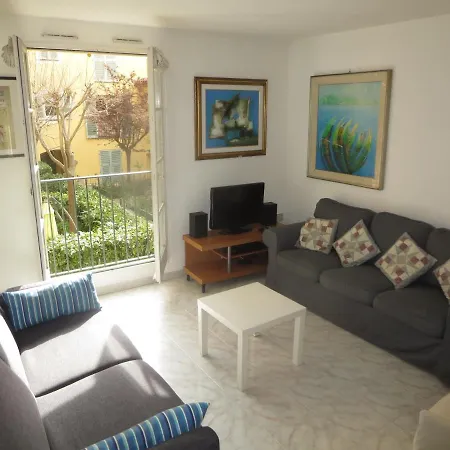 アパート Vieux Nice, Grand 2 Pieces Sur Jardins, Parking, Calme ニース