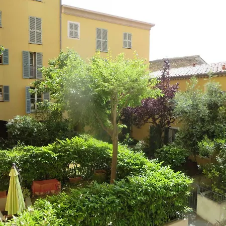 Vieux Nice, Grand 2 Pieces Sur Jardins, Parking, Calme アパート