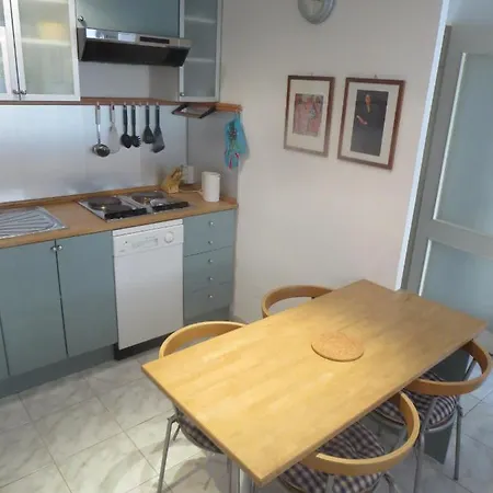Vieux Nice, Grand 2 Pieces Sur Jardins, Parking, Calme *