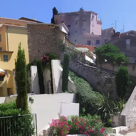 Vieux Nice, Grand 2p Sur Jardins, Parking, Calme, Soleil Nice